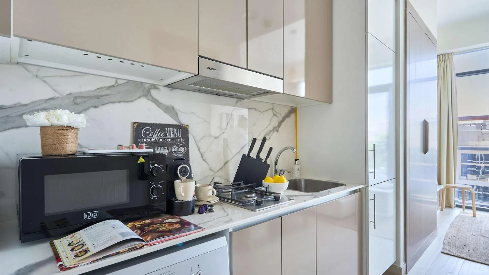 Apartment Frank Porter - Azizi Riviera 16 Dubai